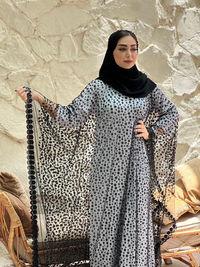 ثوب پارچه تور ملیله کاری شده